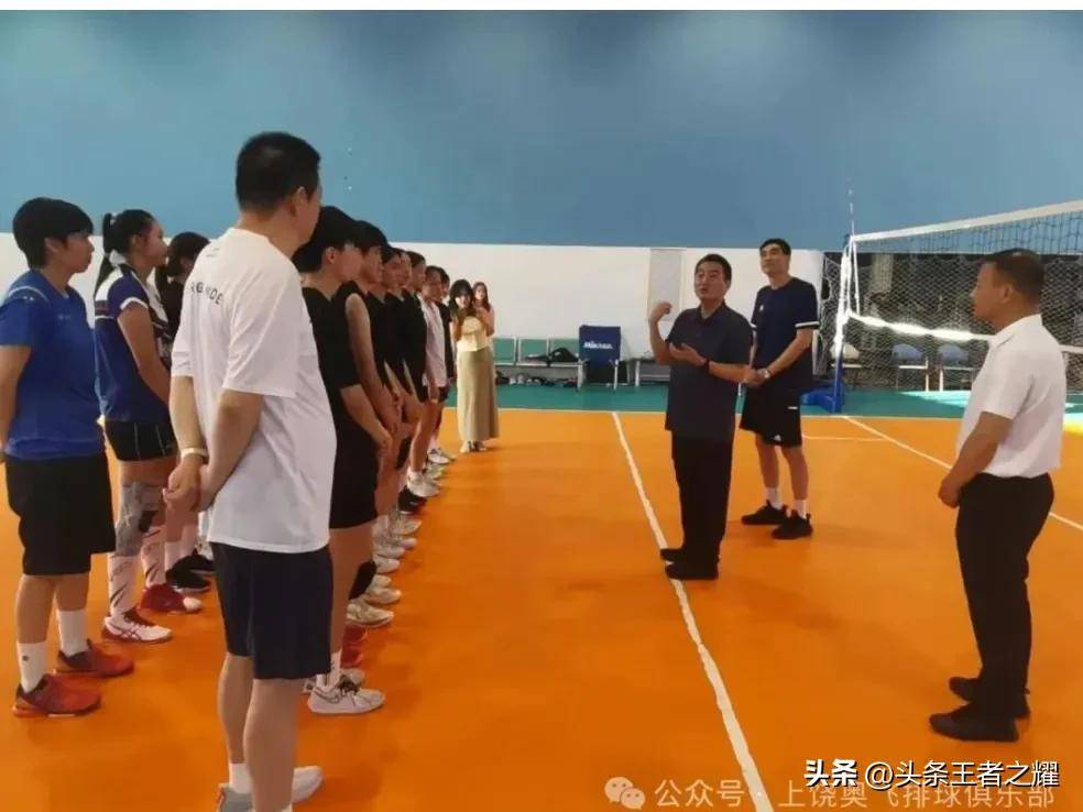 职业化道路任重道远——陈友泉出任江西女排主教练有感