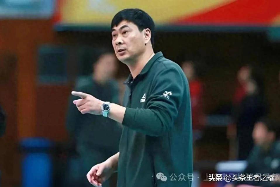 职业化道路任重道远——陈友泉出任江西女排主教练有感
